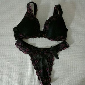 NWT Donna Loren Gold Matching Set